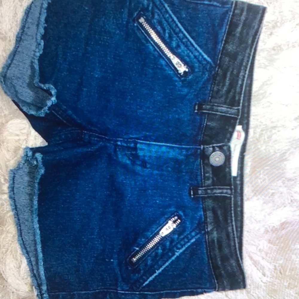 Sale Levi’s shorty short